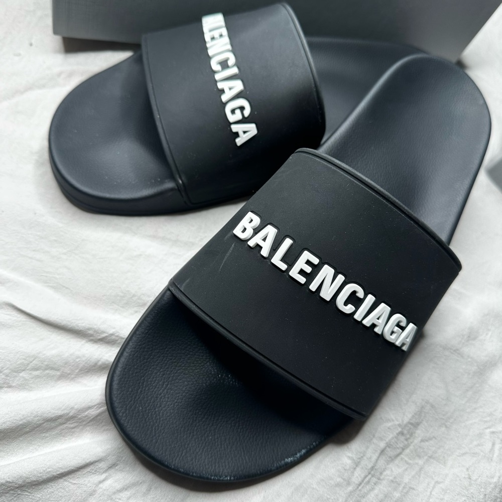 Men Balenciaga slides